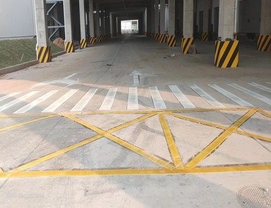 平凉平凉厂区道路标线施工