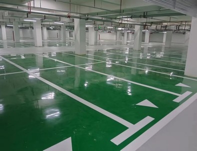 平凉平凉小区停车场标线