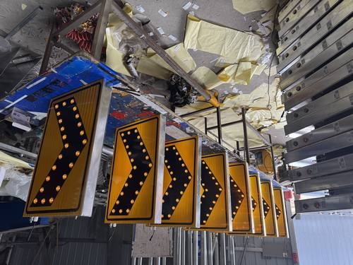 平凉太阳能交通标牌的核心部件是电池,电池多久